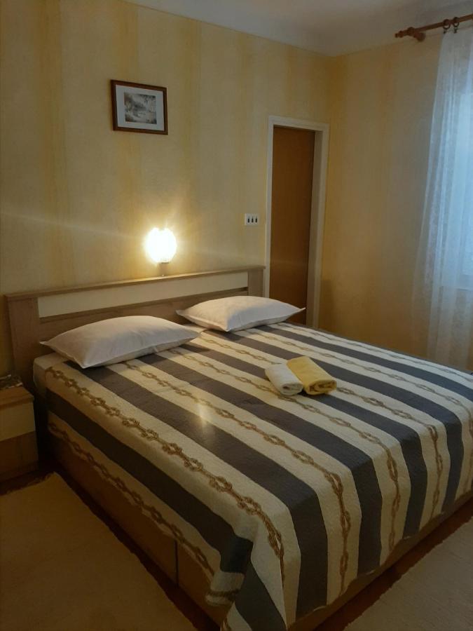Apartments And Rooms Ljubica Lun  Exterior photo